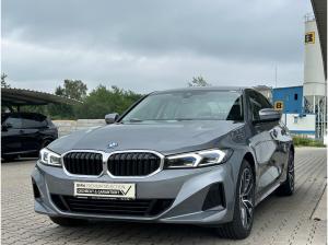 BMW 330 330e xDrive Lim HUD/AdaLED Finanzierung ab 2,49%