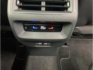 Volkswagen Tiguan R-line 2.0 TDI DSG (Garantie 06/2030.HarmanKardon.AHK.Navi.ACC.LED)