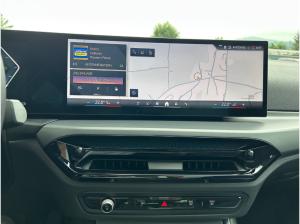 BMW 330 330e xDrive Lim HUD/AdaLED Finanzierung ab 2,49%