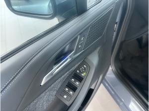 BMW 220 i Active Tourer //Anhängerkupplung 17 LM