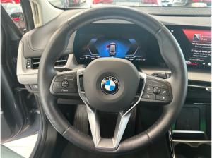 BMW 220 i Active Tourer //Anhängerkupplung 17 LM