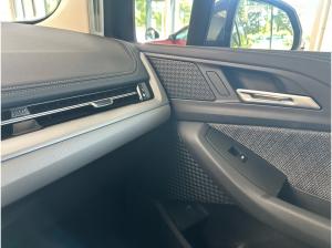 BMW 220 i Active Tourer //Anhängerkupplung 17 LM
