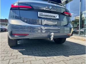 BMW 220 i Active Tourer //Anhängerkupplung 17 LM