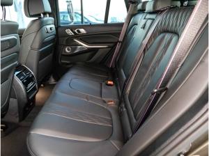 BMW X5 xDrive40d M Sport Pro PANO AHK NAVI LED Mass.