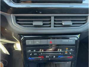 Volkswagen T-Cross 1.5 TSI R-Line DSG AHK Navi CarPlay Cam