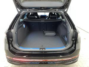 Volkswagen Passat R-Line 1.5 TSI eHybrid BLACK STYLE