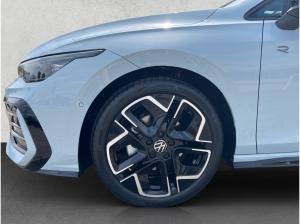 Volkswagen Golf R-Line 1,5 l eTSI OPF (150 P S) 7-Gang-Doppelkupplungsgetriebe DSG