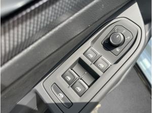 Volkswagen Golf R-Line 1,5 l eTSI OPF (150 P S) 7-Gang-Doppelkupplungsgetriebe DSG