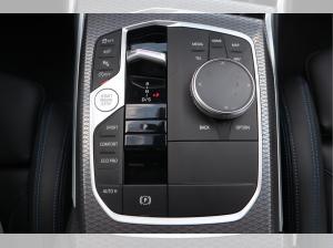 BMW 330 i xDrive Limo M-Sport Pro/Head-Up/360°/ACC/Adapt.LED/HiFi