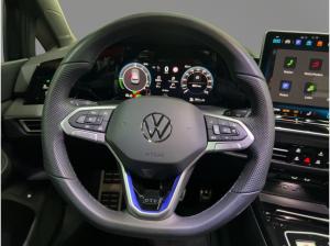 Volkswagen Golf VIII 1.5 GTE DSG AHK DCC IQ.Light TravelAs.