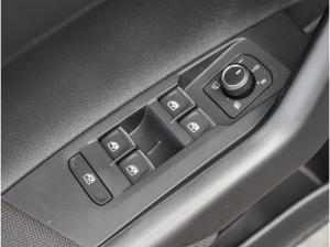 Volkswagen Taigo R-Line 1,0 l TSI DSG AHK Kamera Navi Matrix