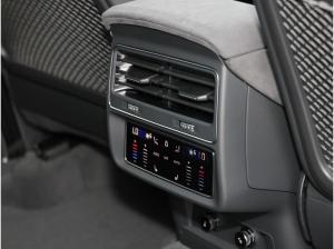 Audi RS Q8 SUV tiptronic