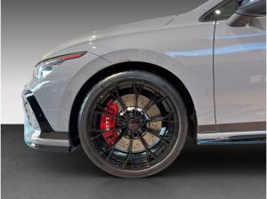 Volkswagen Golf 2,0 l TSI DSG GTI Edition 50 Performance-Paket