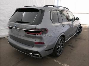 BMW X7 xDrive40i M Sportpaket*Standhzg*AHK*DAPro*22''