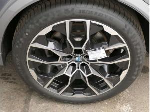 BMW X7 xDrive40i M Sportpaket*Standhzg*AHK*DAPro*22''