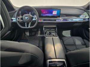 BMW 740 740d xDrive M Sportpaket Standhzg*ab 3,49% eff.*