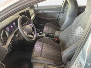 Volkswagen Golf R-Line 1,5 eTSI DSG | Panorama