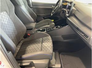 Volkswagen Golf R-Line 1,5 eTSI DSG | Panorama