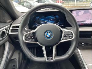 BMW i4 xDrive40 M Sport || AHK DrivingAssProf (G26)