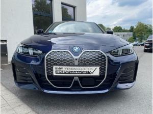 BMW i4 xDrive40 M Sport || AHK DrivingAssProf (G26)