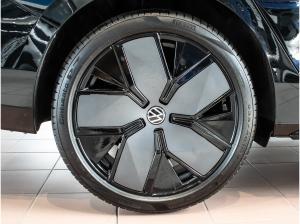 Volkswagen Passat R-Line 2.0 l TDI DSG 360 ACC AHK AUT FLA