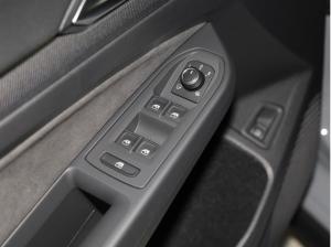 Volkswagen Golf VIII GTE eHybrid DSG BlackStyle 18Zoll Navi R-Kamera SideAssist