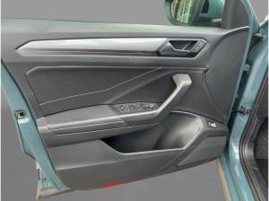 Volkswagen T-Roc 1.5 TSI DSG Style Navi AHZV PDC SHZ