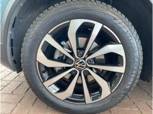 Volkswagen T-Roc 1.5 TSI DSG Style Navi AHZV PDC SHZ
