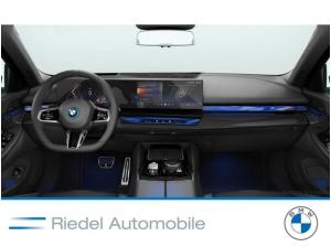 BMW 550 550e xDrive Touring M Sportpaket Klimaaut. AHK