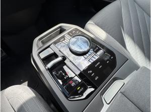 BMW ix iX xDrive60 M Sport 2-Achs-Luft AHK H&K DA-Pro