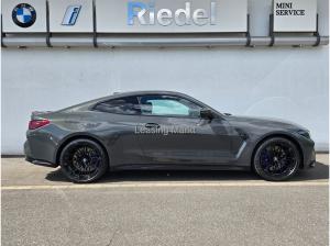 BMW M4 Competition M xDrive M Drivers Package