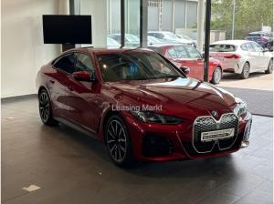 BMW i4 eDrive40 Navi Tempom.aktiv Bluetooth PDC MP3 Schn.