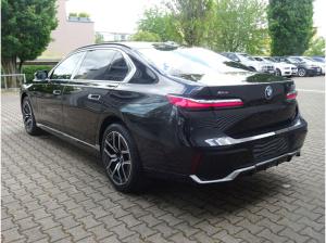 BMW 740 d *Vorführwange 07/26-01/27* inkl. Wartung & Winterräder*
