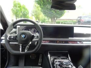 BMW 740 d *Vorführwange 07/26-01/27* inkl. Wartung & Winterräder*