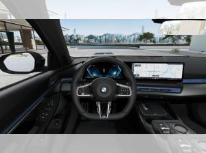 BMW 550 e Touring *0,5% Besteuerung*M Sport Pro* AHK*