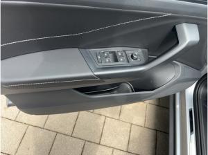 Volkswagen T-Roc 1.5 TSI R-Line DSG AHK Navi Kamera Sound
