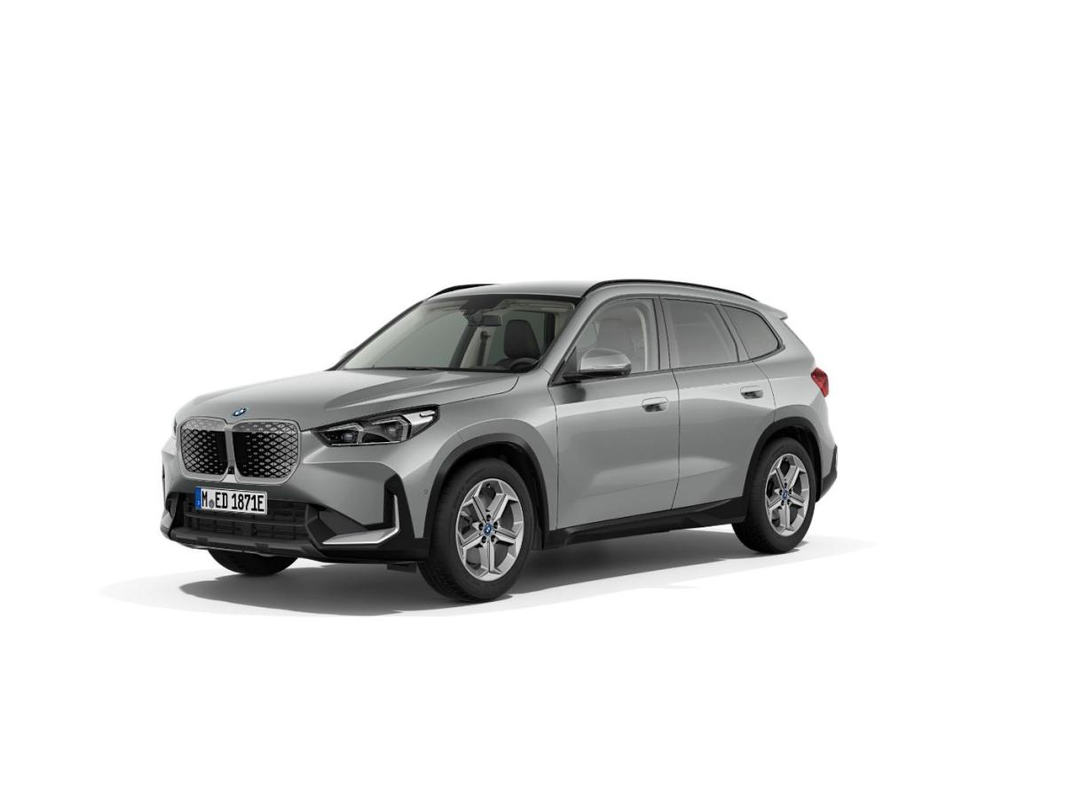 BMW iX1 xDrive30 AHK/Memory/HUD Finanzierung ab 0,49%