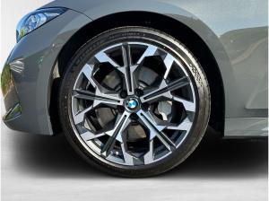 BMW 330 d xDrive Touring M Sport AHK,HUD,ACC,360 GRAD KAMERA,LED-SW,19 ZOLL ALU