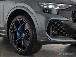 Audi RS Q8 SUV performance tiptronic