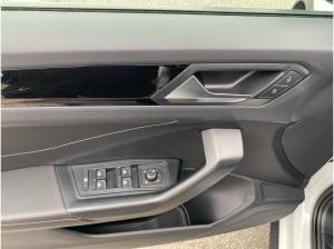 Volkswagen T-Roc 1.5 TSI R-Line DSG AHK Navi ACC LED+ RFK