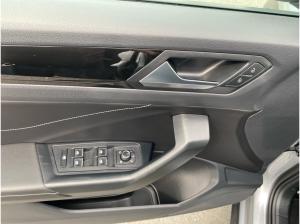 Volkswagen T-Roc 1.5 TSI R-Line DSG AHK Navi ACC LED+ RFK