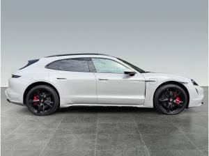 Porsche Taycan Cross Turismo Sportpaket