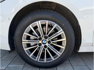BMW 220 220i Active Tourer Luxury Finanzierung ab 0,49%