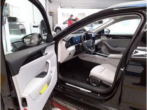 Volkswagen Passat Variant Elegance 2.0 TDI DSG - PDC AHK SHZ Navi Matrix-LED Area View IQ.Drive CarPay LM