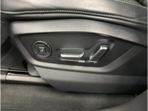 Audi SQ8 TFSI tiptr. HUD AHK STDHZG MATRIX RFK PANO