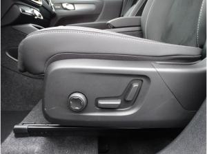 Volvo XC40 B4 Plus Black Edition