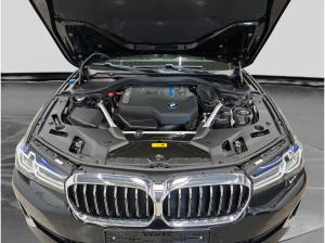 BMW 530 Touring Lux. Line Aut. - Allrad*Klima*SHZ*PDC*head-up*Haustürlieferung inkl.