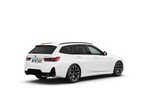 BMW 330 330d xD. Tour. M-Sport HUD Finanzierung ab 1,49%