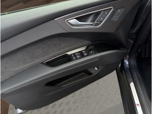Audi e-tron Q4  SUV e-tron quattro 220 kW / TECH PRO / HUD / AHK / PANO / SONOS / MEMORY / WÄRMEPUMPE