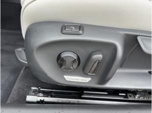 Volkswagen Passat Variant Elegance 2.0 TDI 4M IQ DCC AHZV